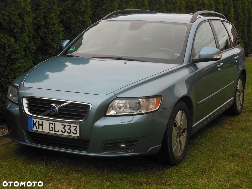 Volvo V50 - 1