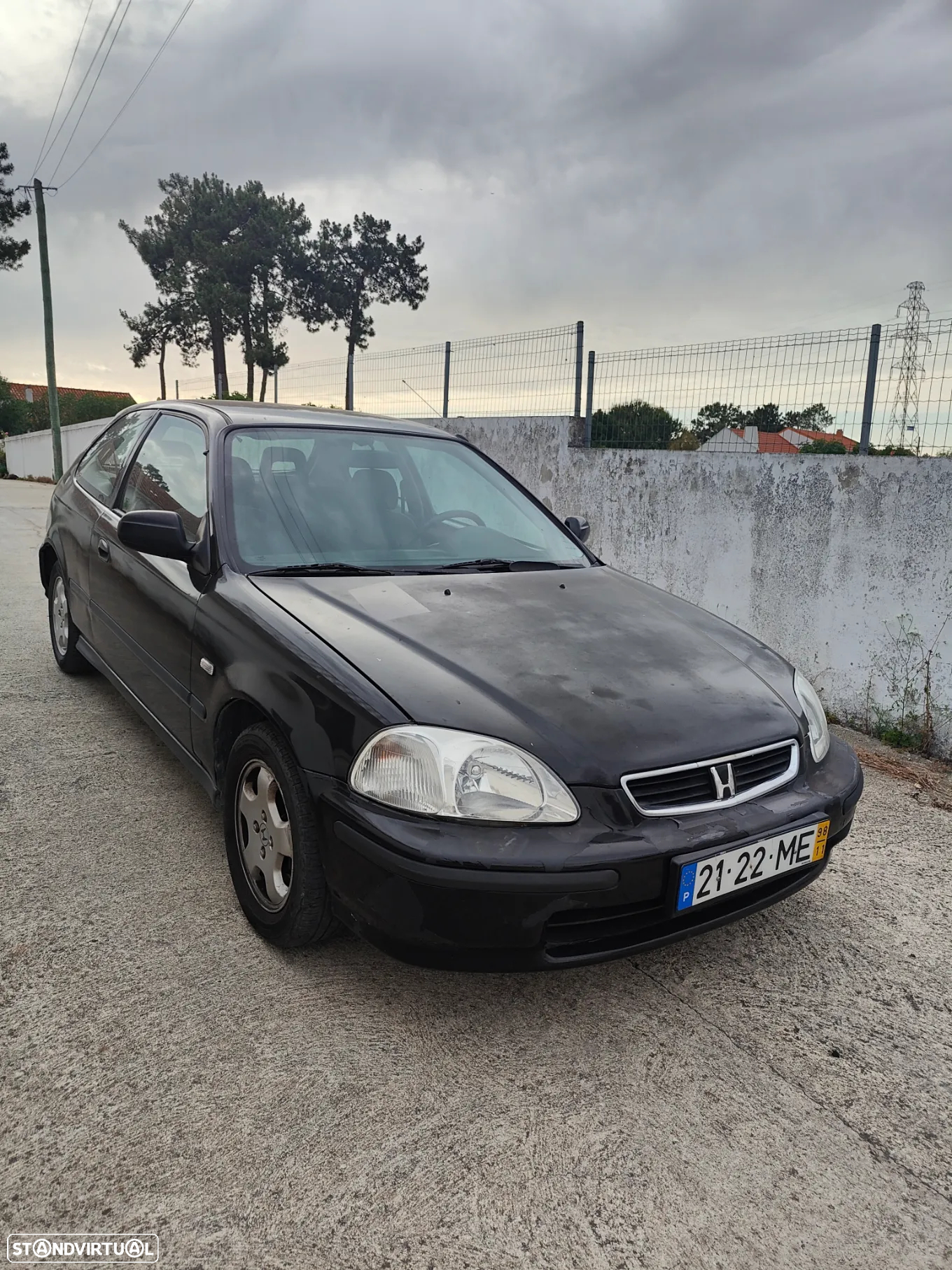 Honda Civic 1.5i LS - 2