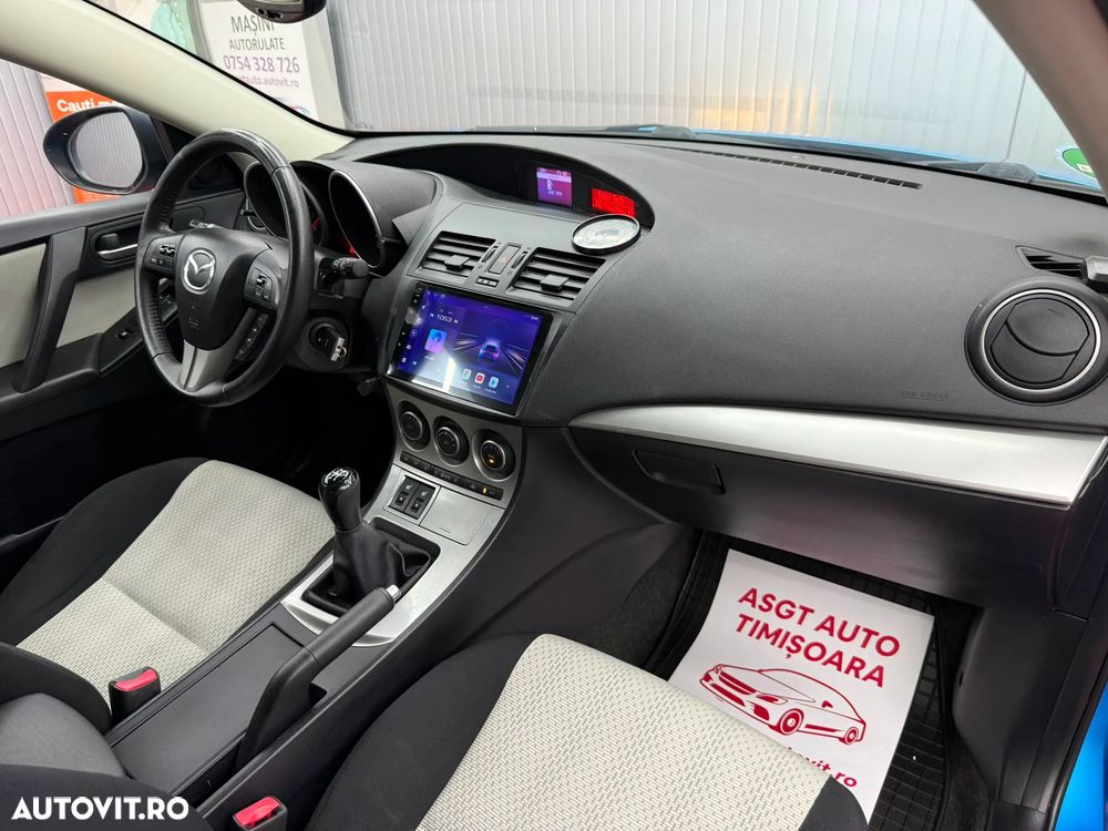 Mazda 3 - 10
