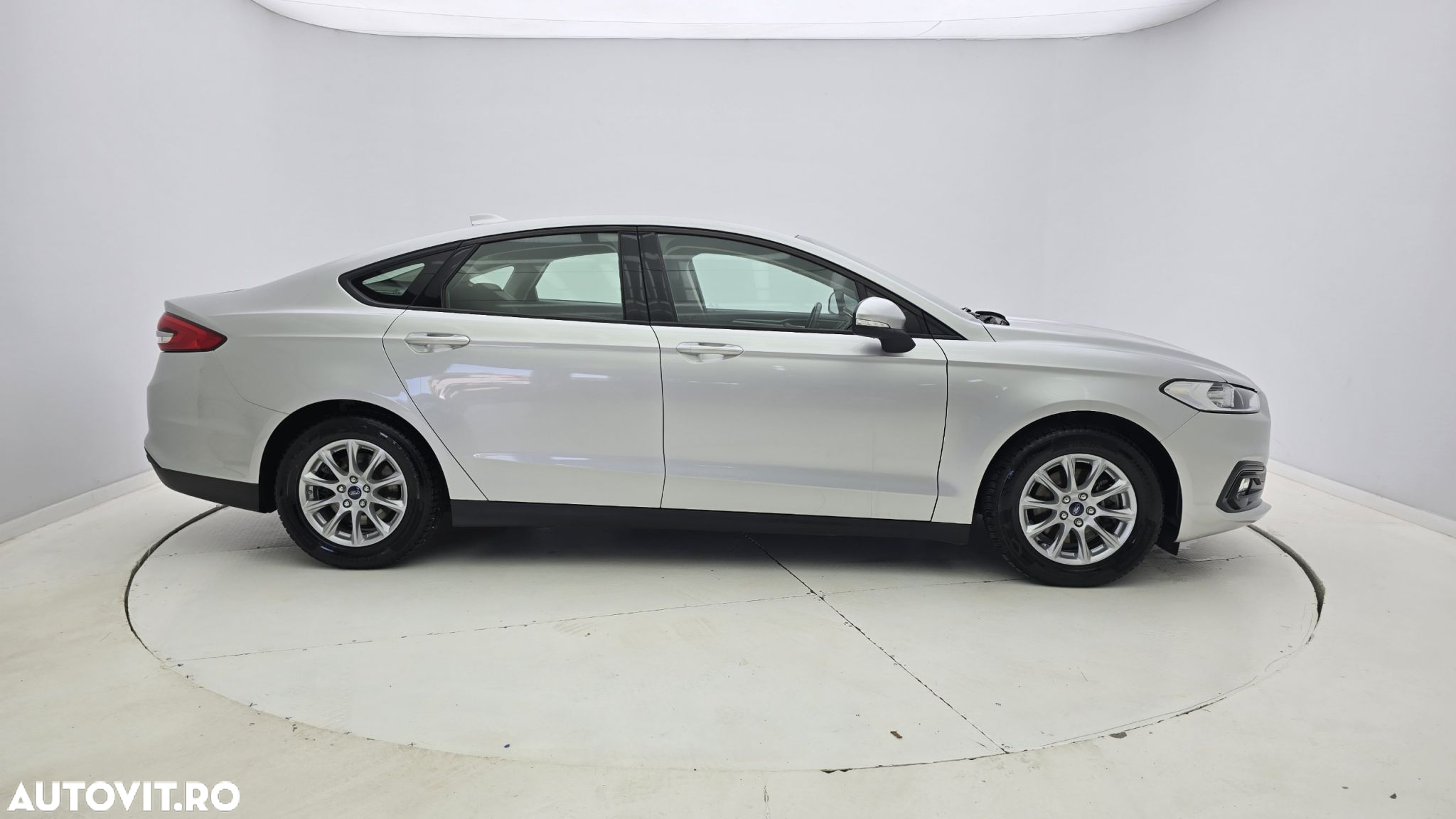 Ford Mondeo 2.0 HEV Trend - 5