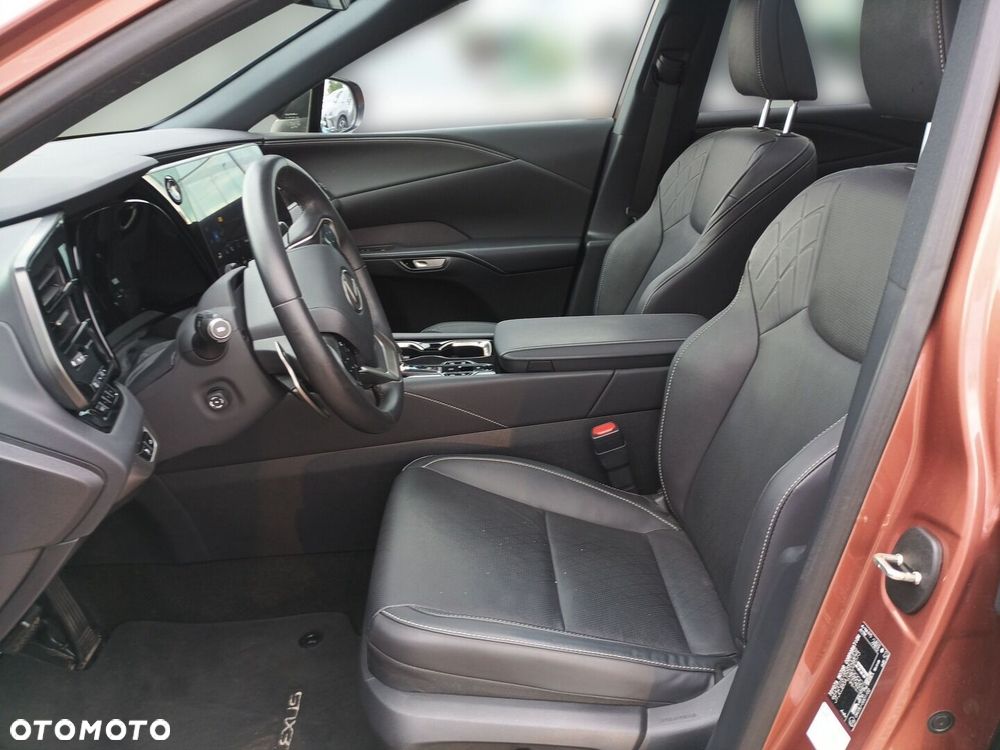 Lexus RX 450h+ F Sport Design - 16