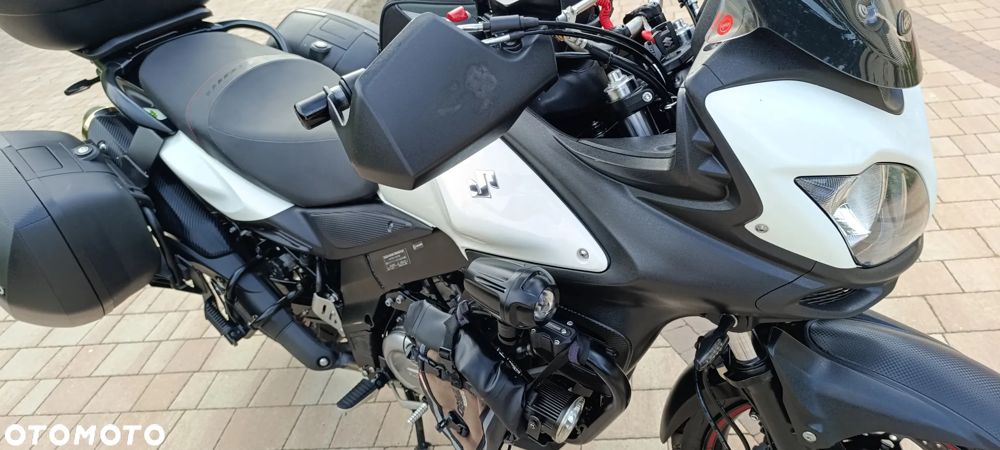 Suzuki V-STROM - 21