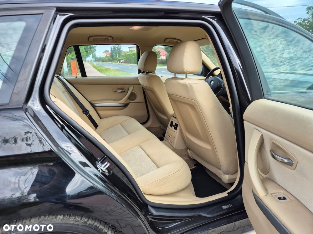 BMW Seria 3 318d - 13