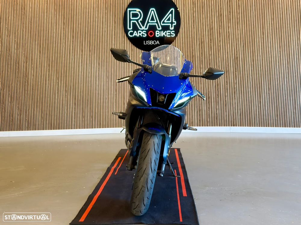 Yamaha YZF R7 - 16