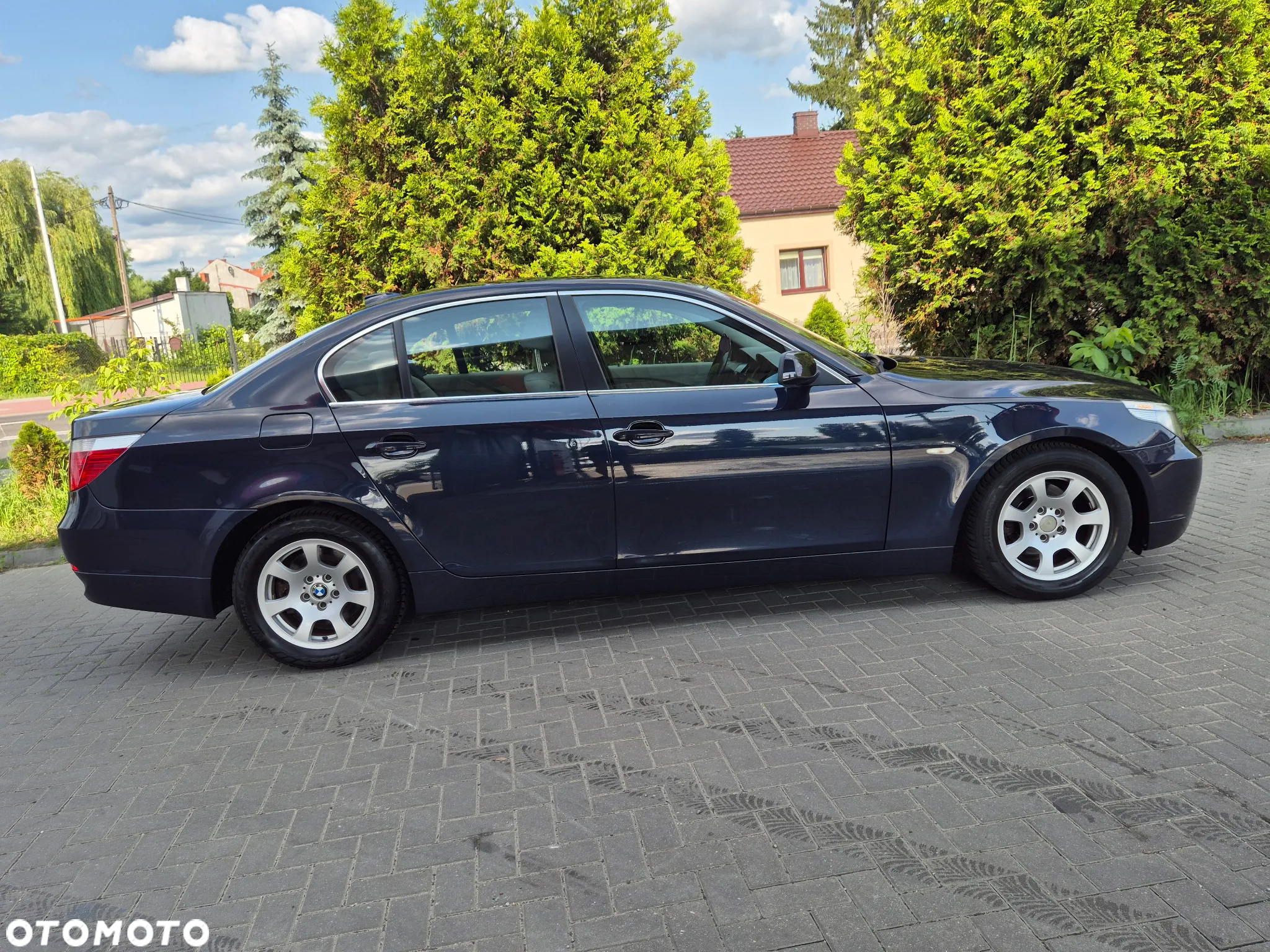 BMW Seria 5 520d - 13