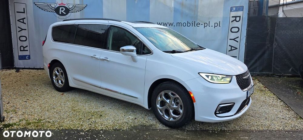 Chrysler Pacifica - 19