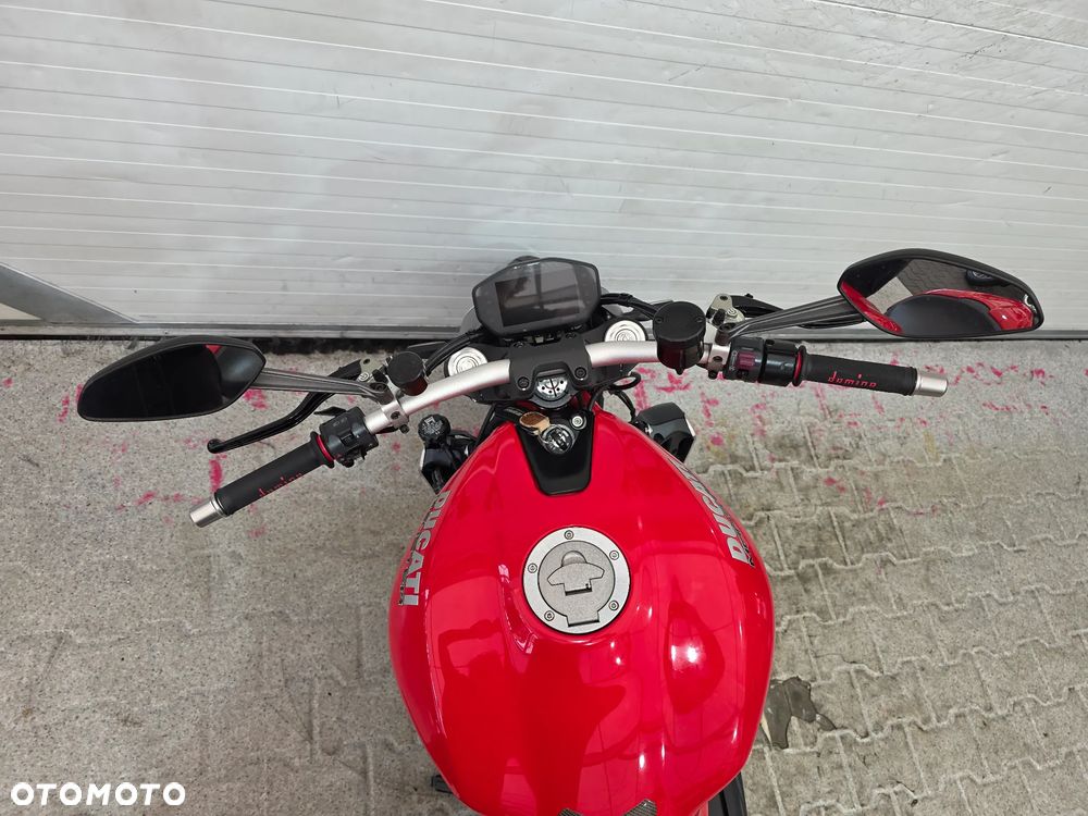 Ducati Monster - 24