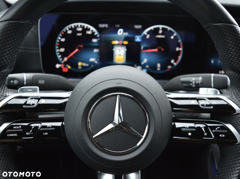 Mercedes-Benz Klasa E 220 d 4-Matic AMG - 15