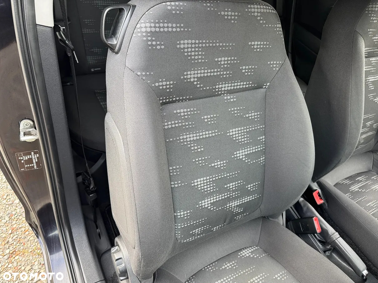 Opel Corsa - 25