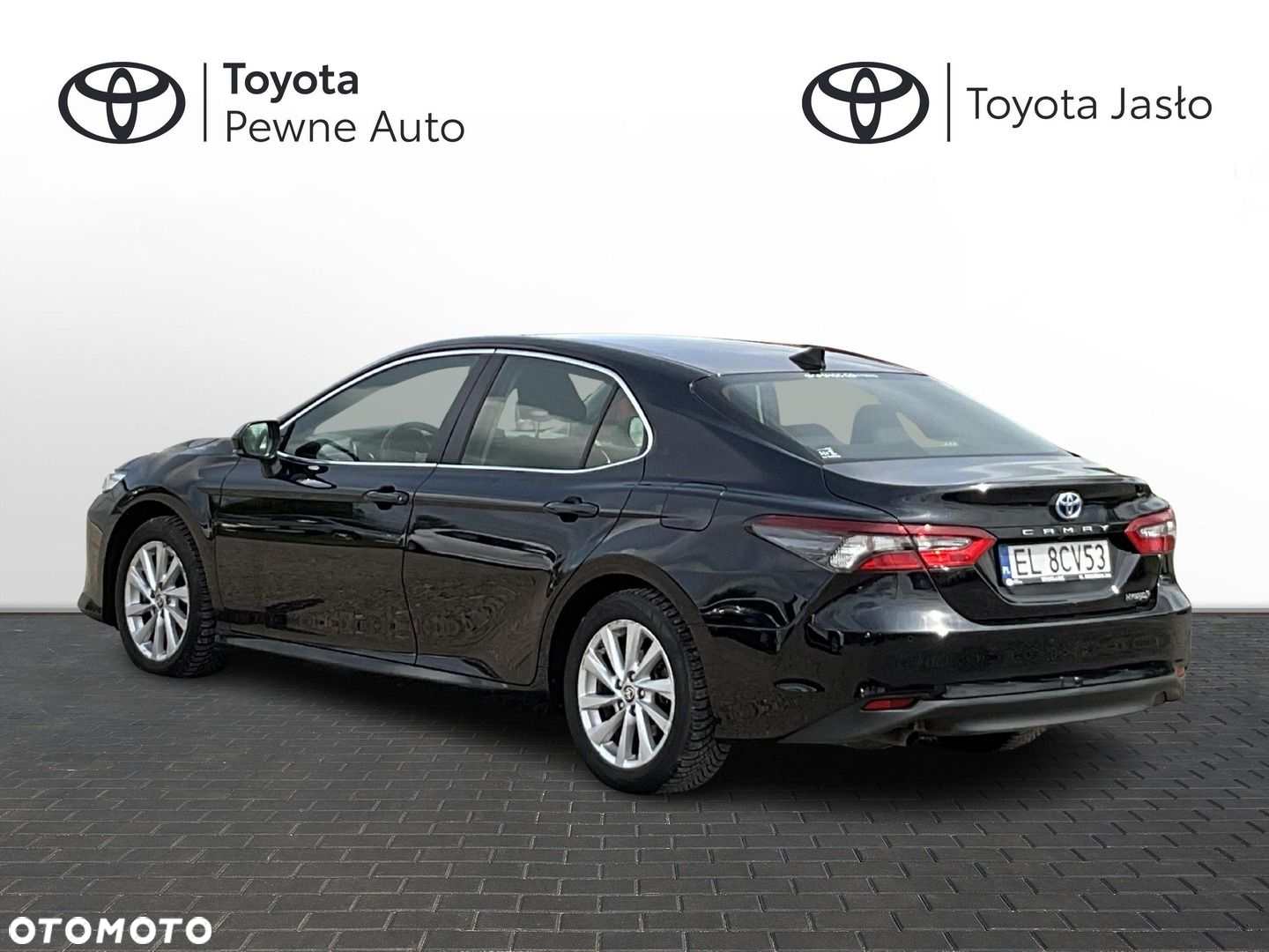 Toyota Camry - 8