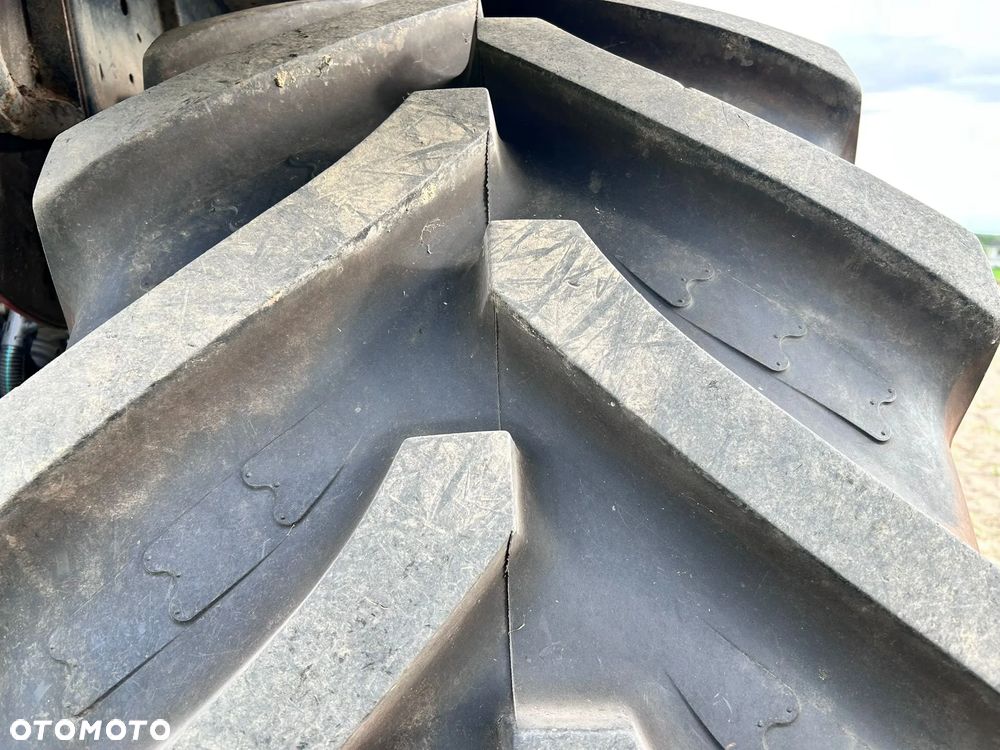 Massey Ferguson - 9