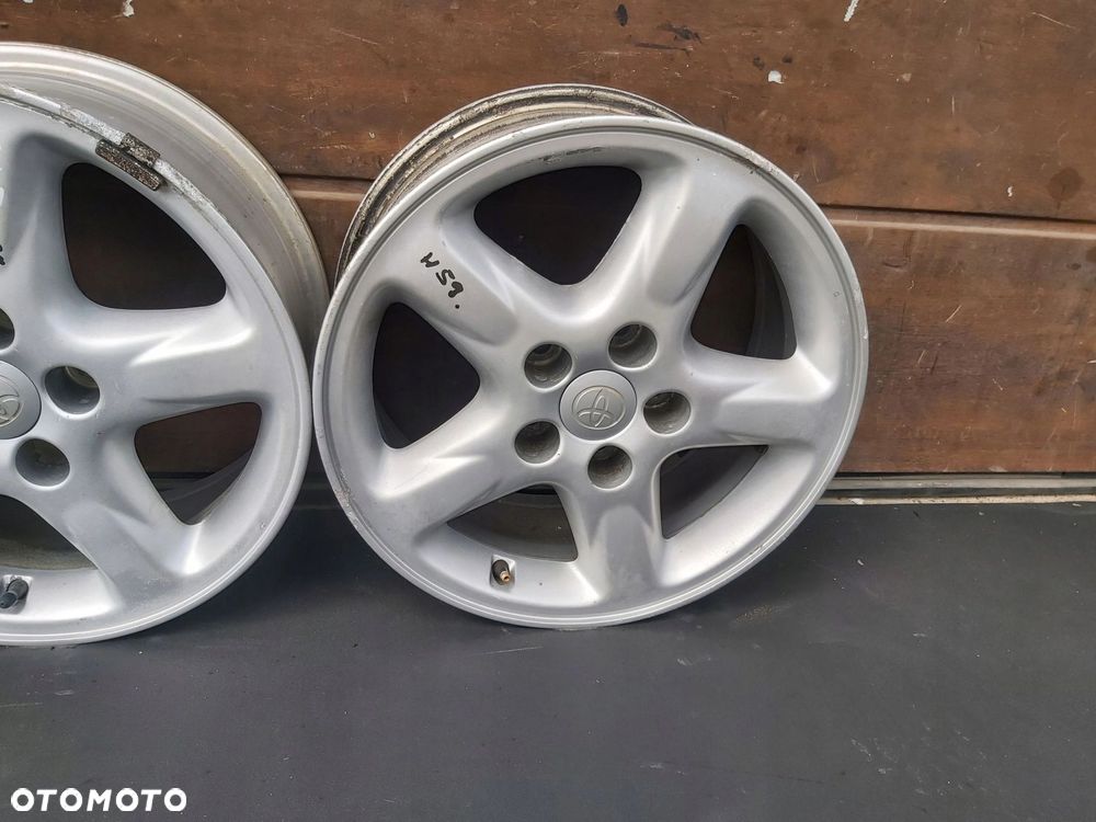 Toyota Rav4 II Alufelgi 16 5x114,3 felgi 7J et35 - 4