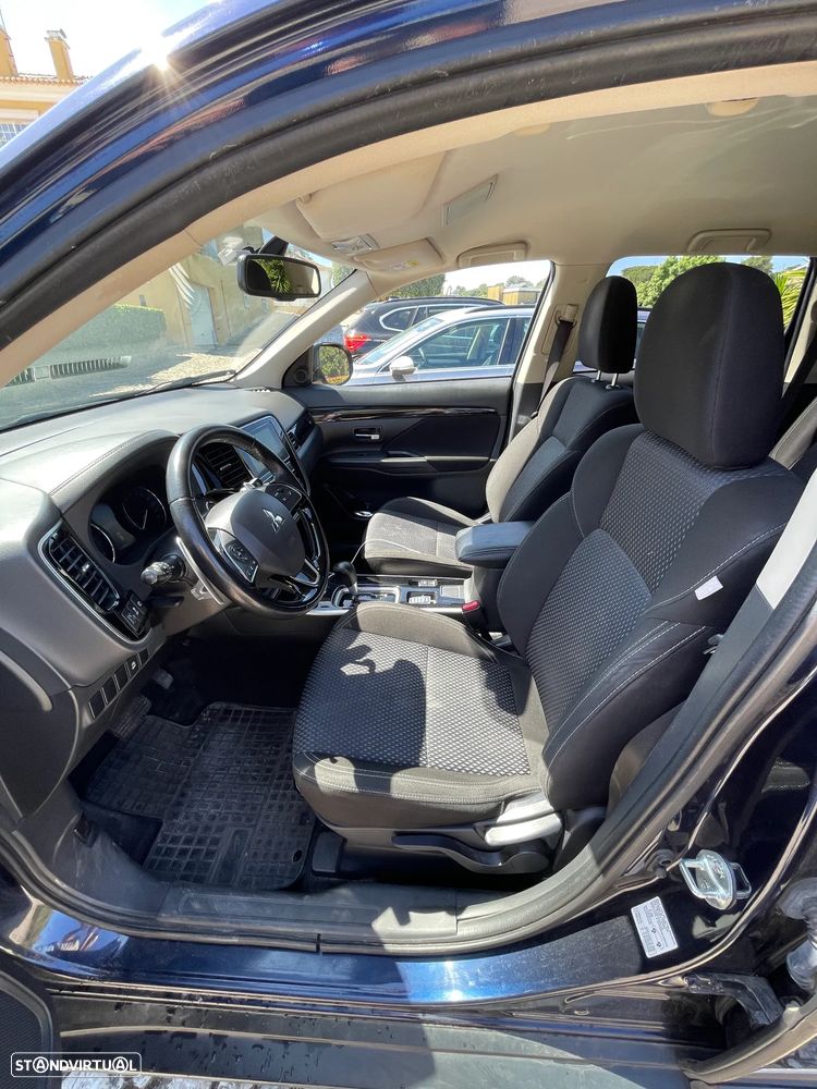 Mitsubishi Outlander 2.0 Kaiteki CVT - 5
