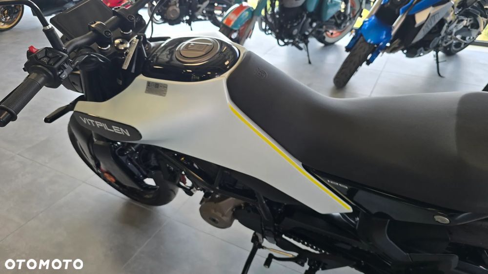 Husqvarna Vitpilen - 14
