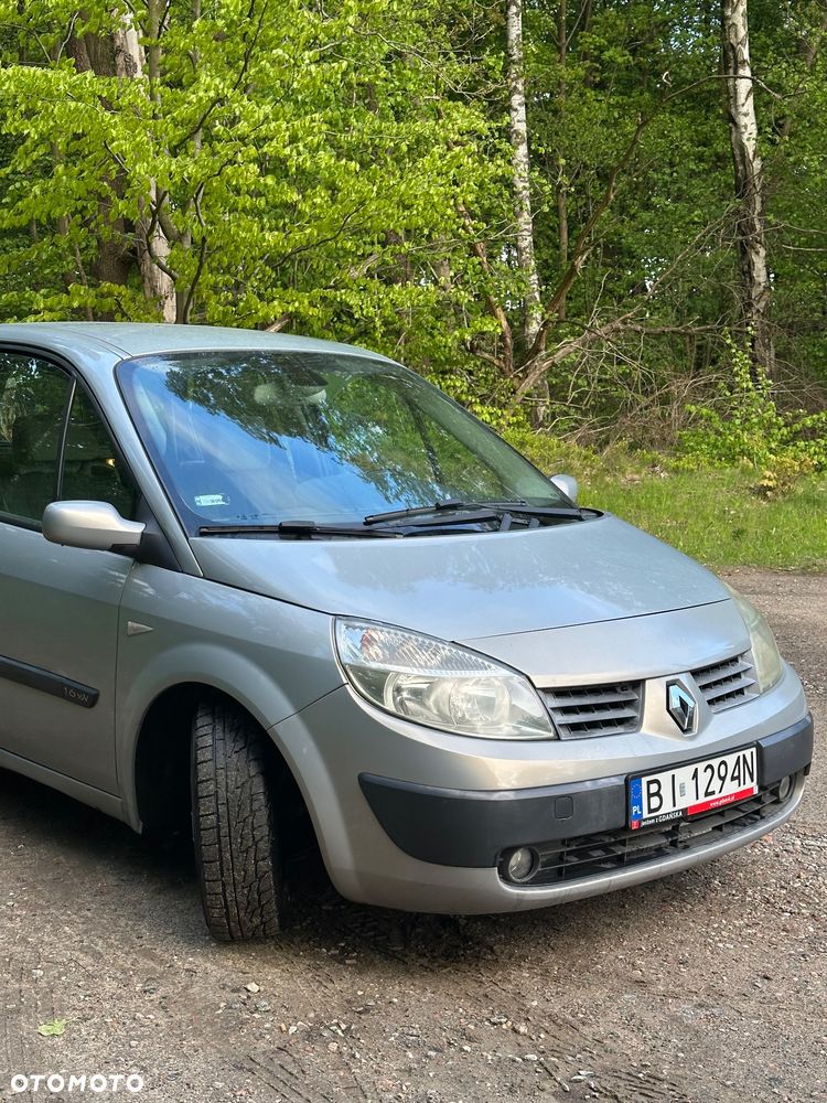 Renault Scenic 1.6 Confort Privilege - 3