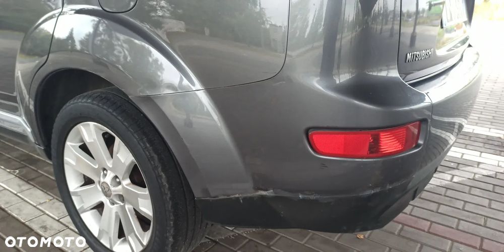 Mitsubishi Outlander 2.2 DID Intense + - 18