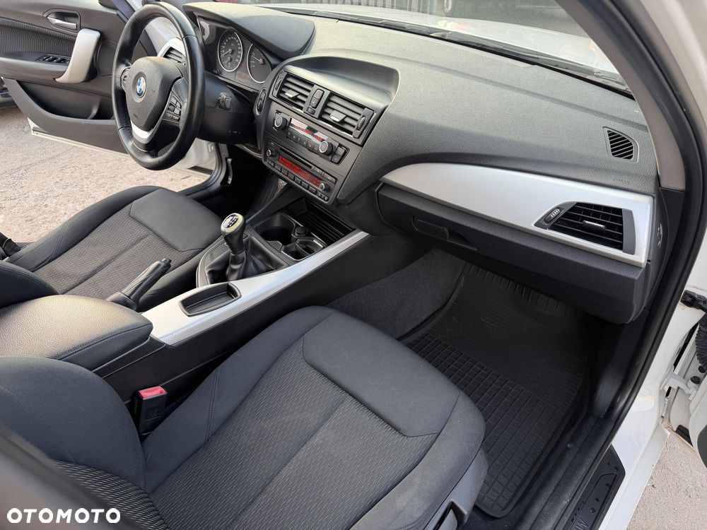 BMW Seria 1 114i - 7