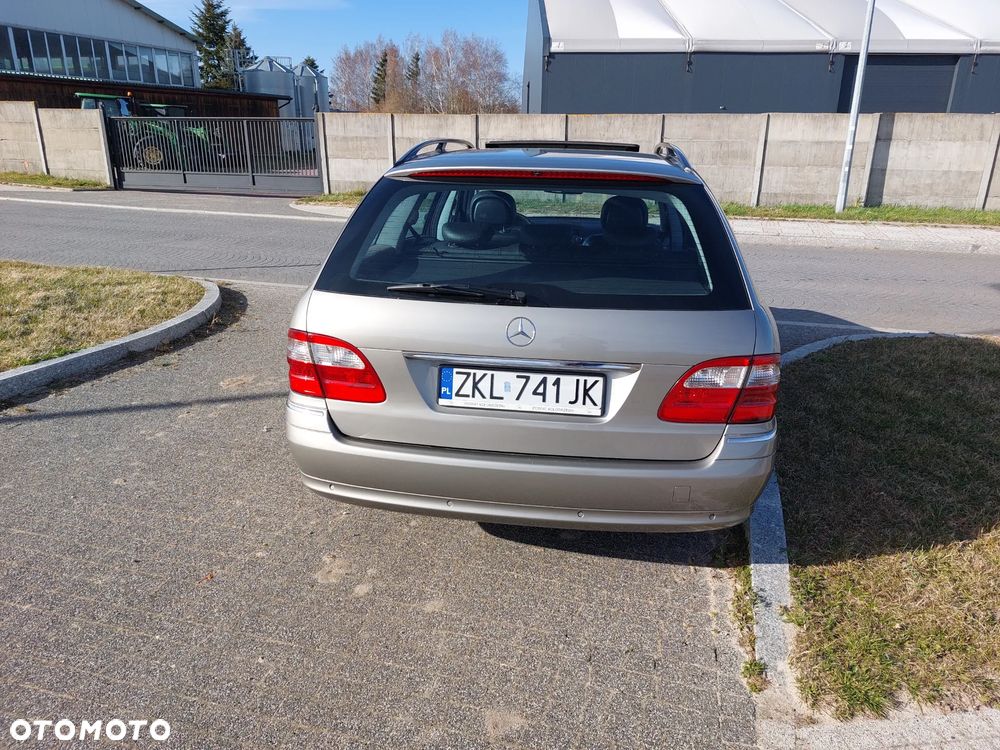Mercedes-Benz Klasa E 320 CDI T Avantgarde - 7