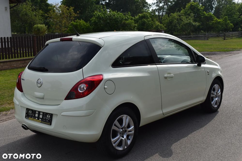 Opel Corsa 1.4 16V Color Elegance - 11