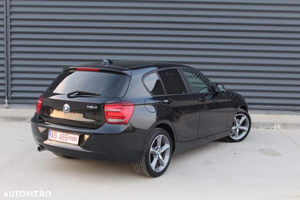 BMW Seria 1 118d Sport Line - 4