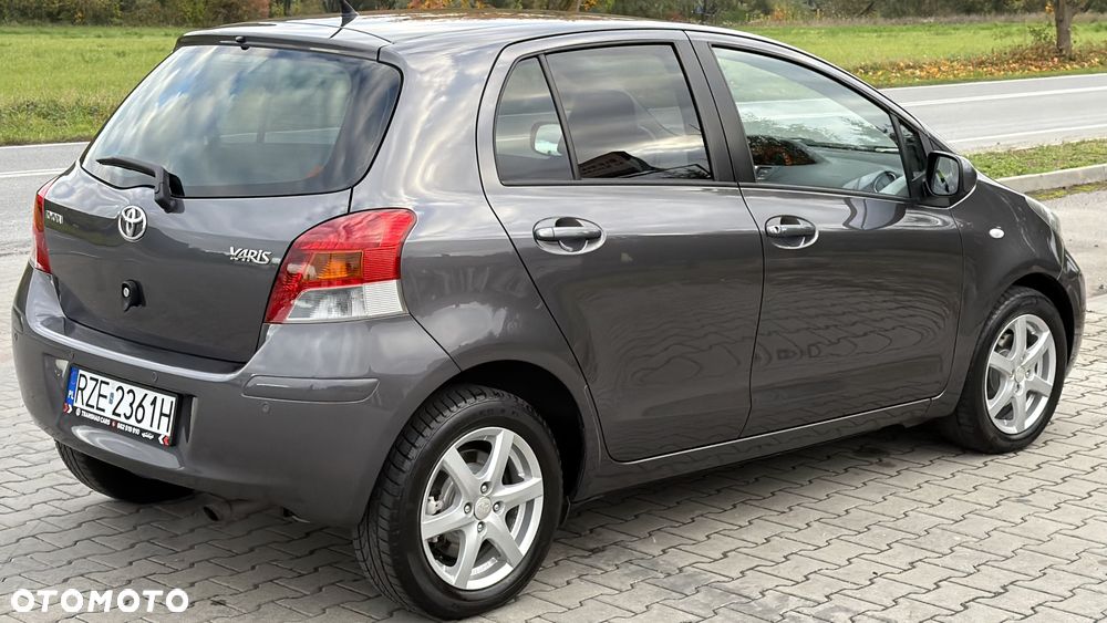 Toyota Yaris 1.33 VVT-i Life - 19