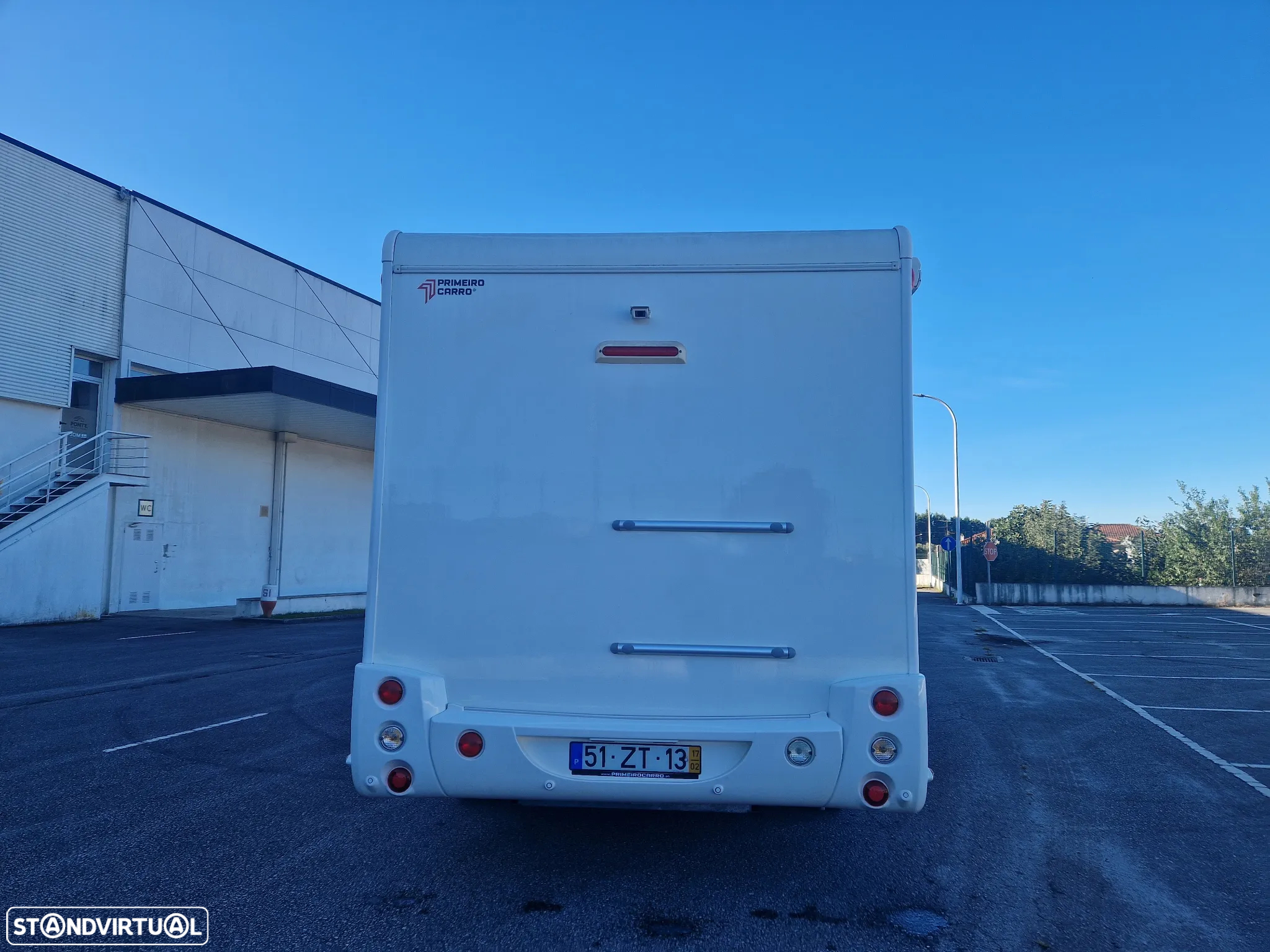 Ford Transit Challanger - 38