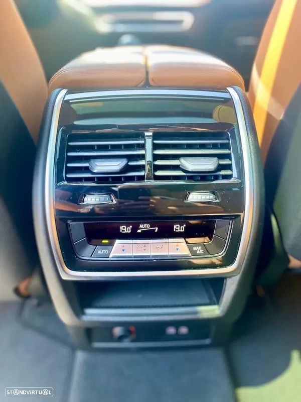 BMW X7 40 d xDrive Pack M - 35