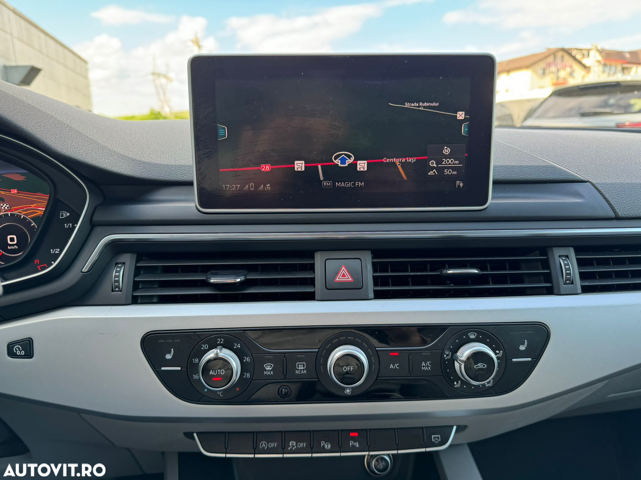 Audi A4 Avant 2.0 TDI ultra S tronic - 17