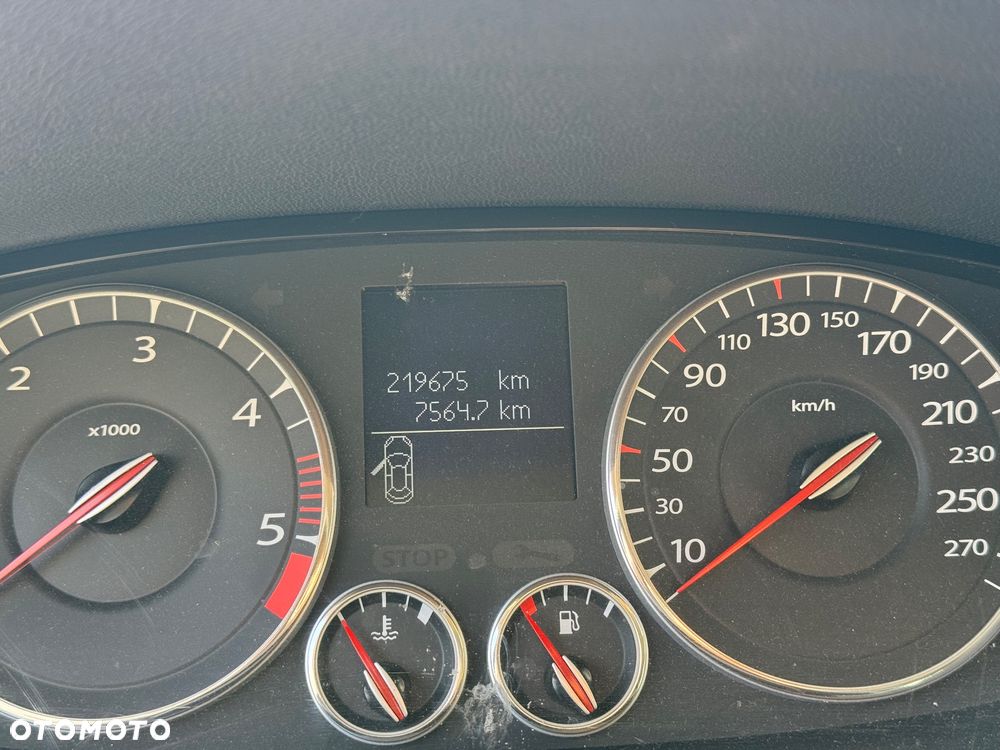 Renault Laguna 2.0 dCi GT - 28