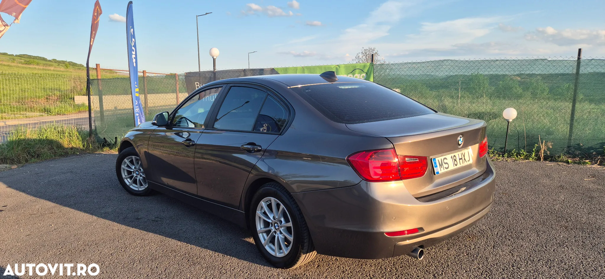 BMW Seria 3 - 16