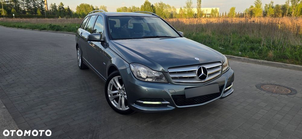 Mercedes-Benz Klasa C 200 CDI BlueEff Avantgarde - 4