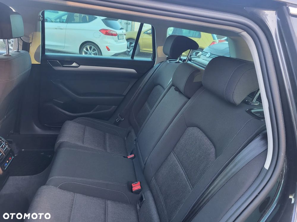 Volkswagen Passat Variant 2.0 TDI DSG (BlueMotion Technology) Comfortline - 9