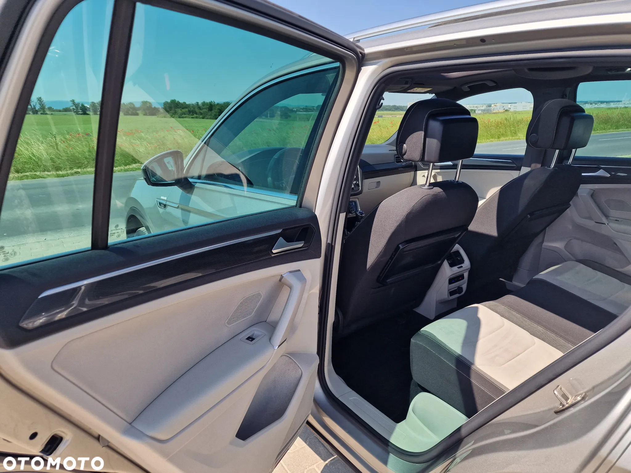 Volkswagen Tiguan 2.0 TDI SCR BlueMotion Technology Exclusive - 28