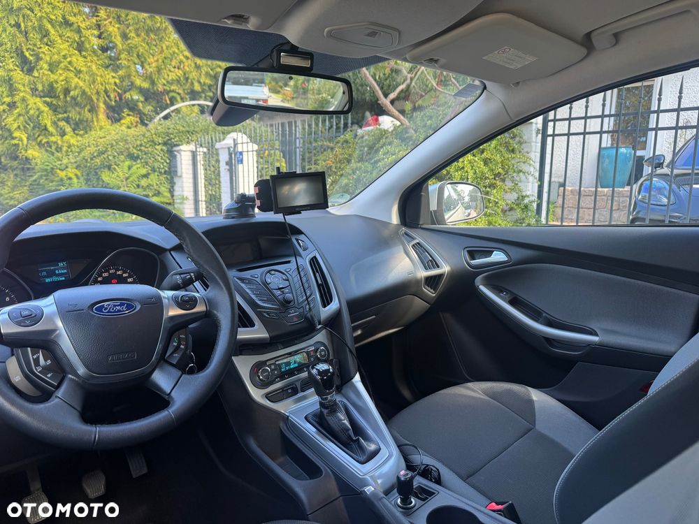 Ford Focus - 30