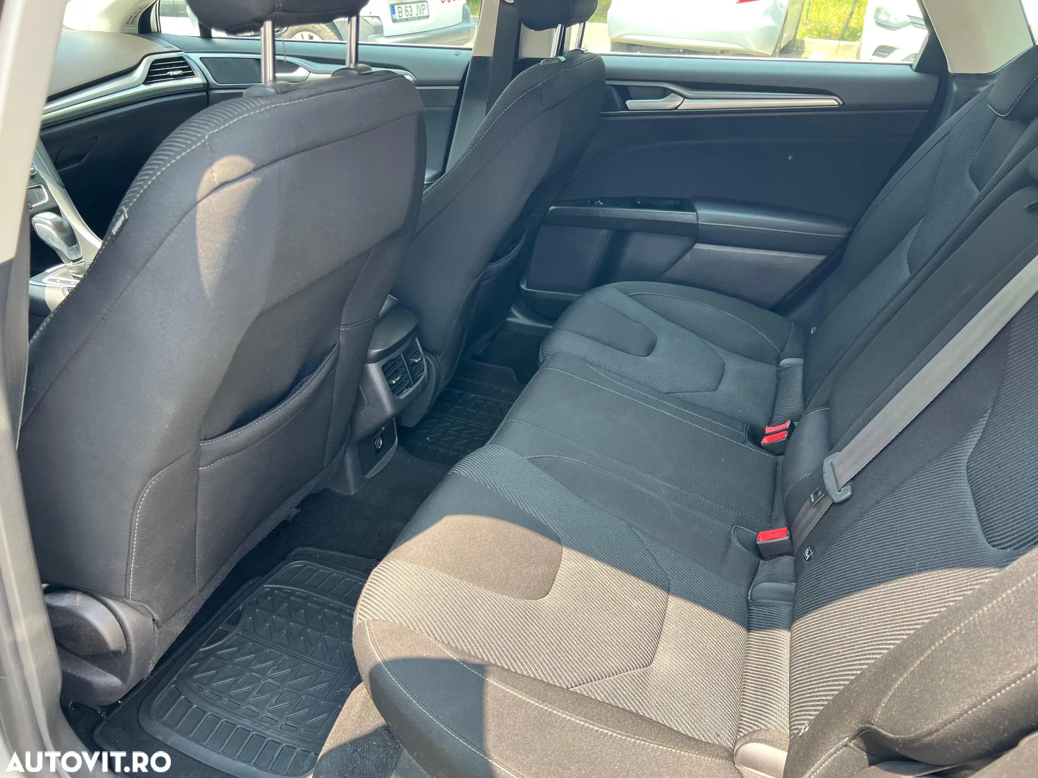 Ford Mondeo 2.0 TDCi Powershift Titanium - 14