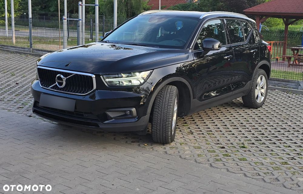 Volvo XC 40 T3 Geartronic Momentum Pro - 10