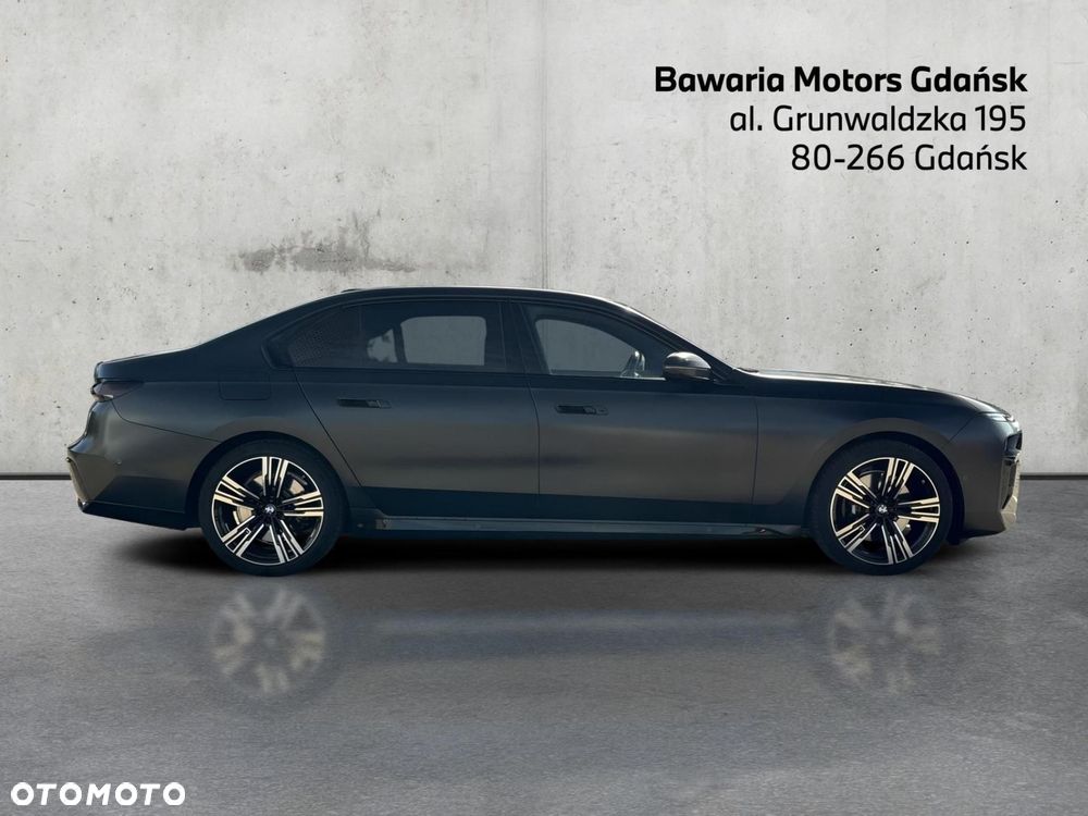 BMW Seria 7 - 8