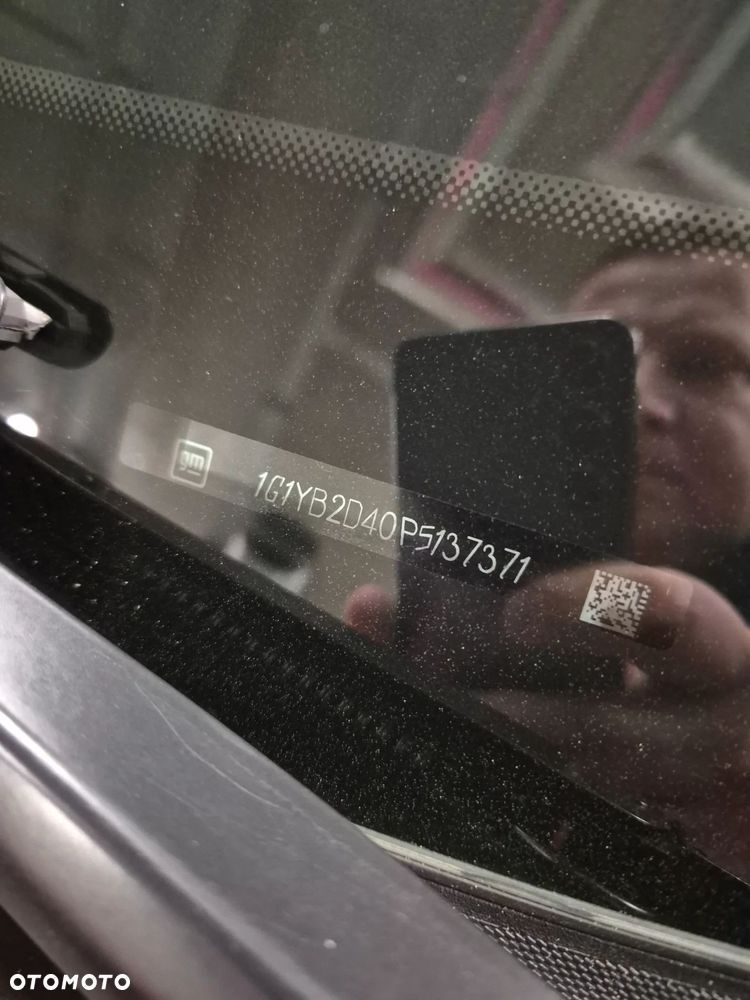 Chevrolet Corvette - 18