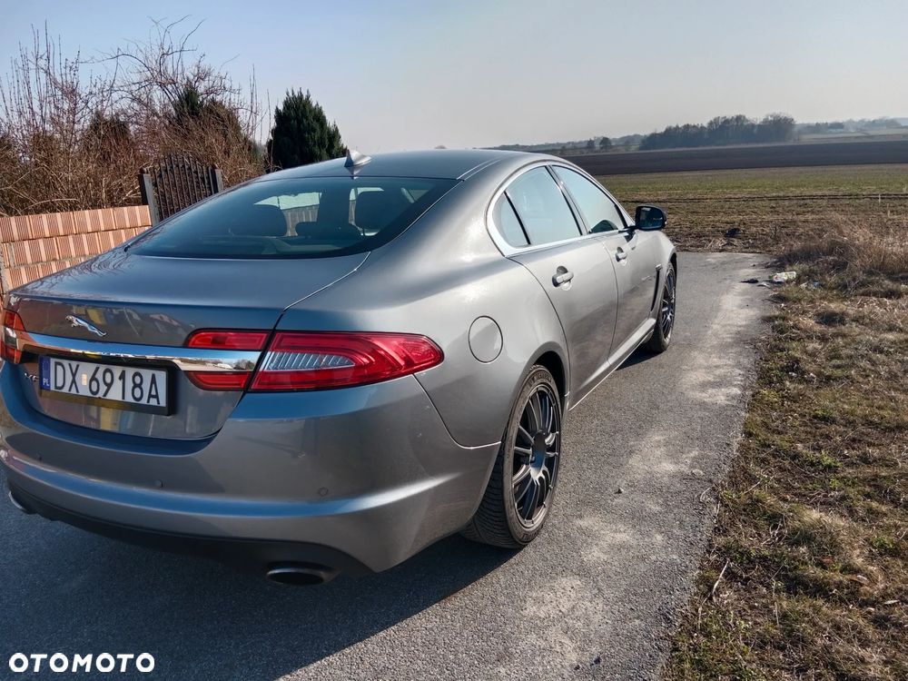 Jaguar XF - 2