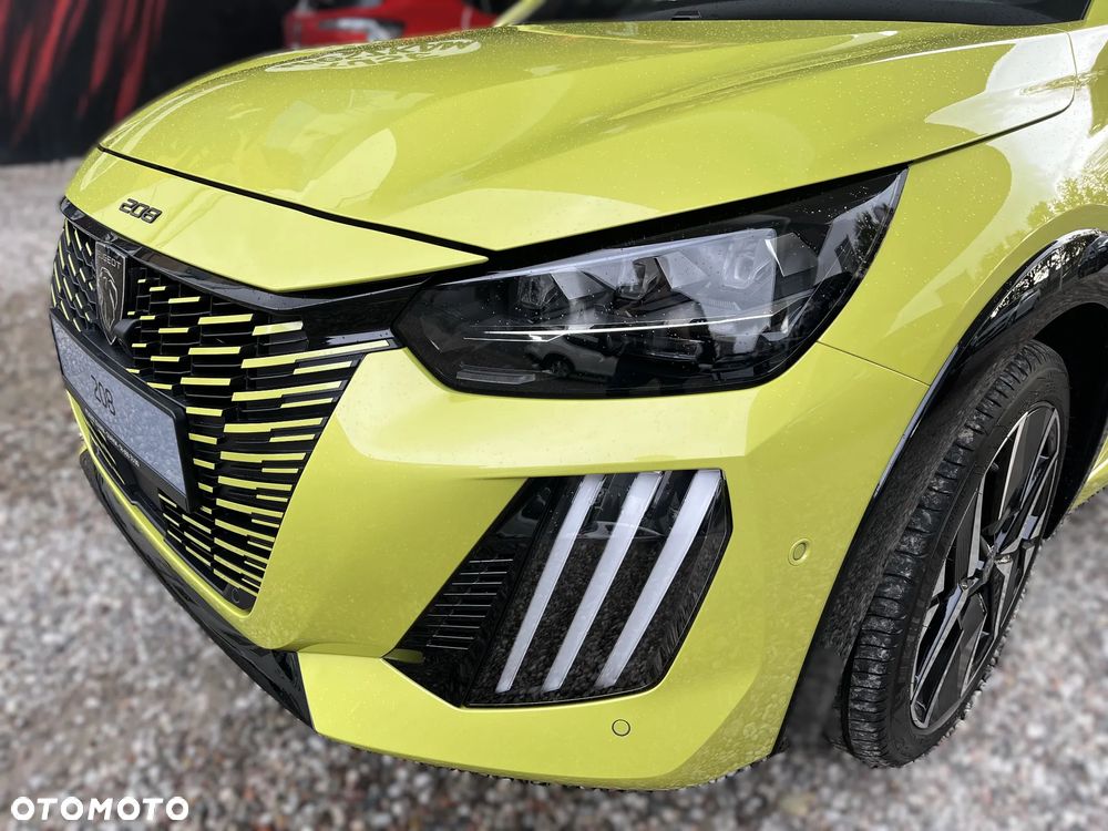 Peugeot 208 1.2 mHEV GT - 4