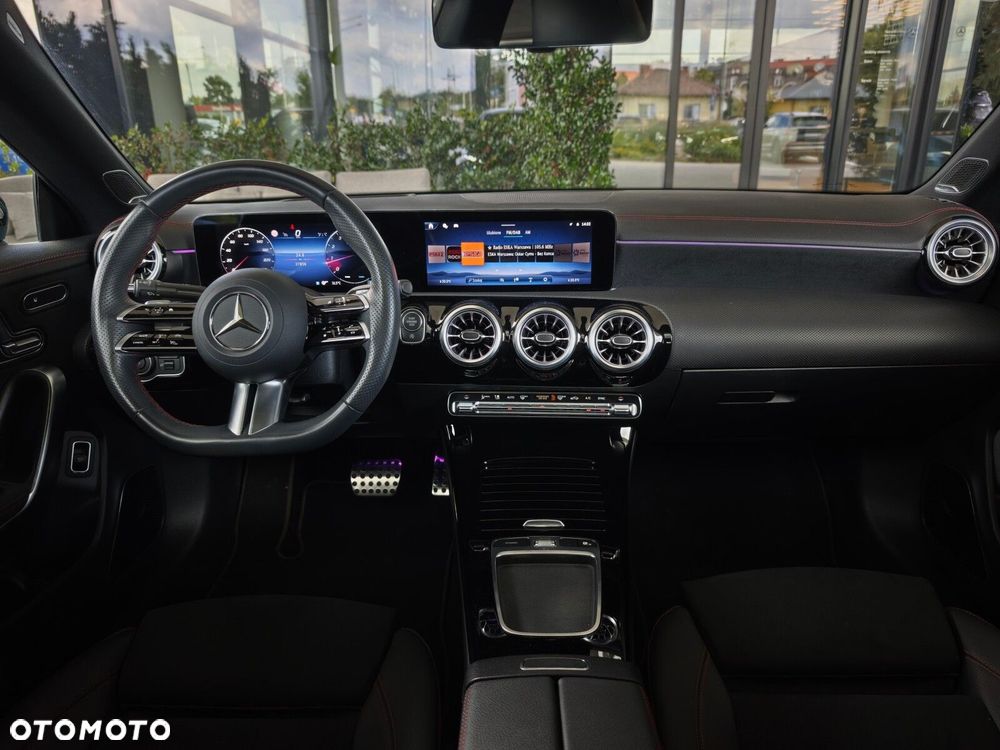 Mercedes-Benz CLA 220 mHEV 4-Matic AMG Line 8G-DCT - 17