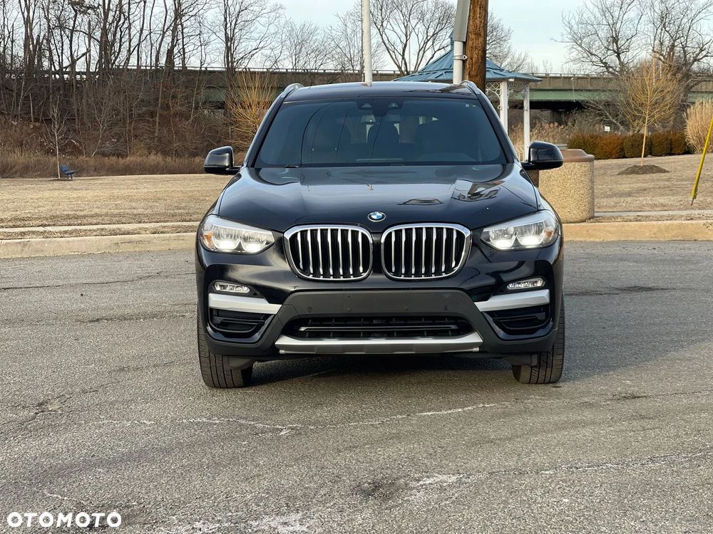 BMW X3 xDrive30i Luxury Line - 2