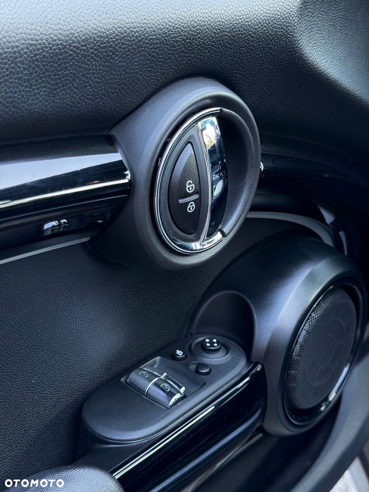 MINI Cooper SE Yours Trim - 8