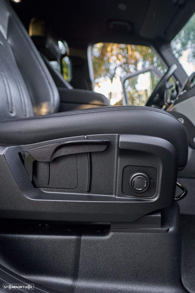 Land Rover Defender 110 P400e SE - 53