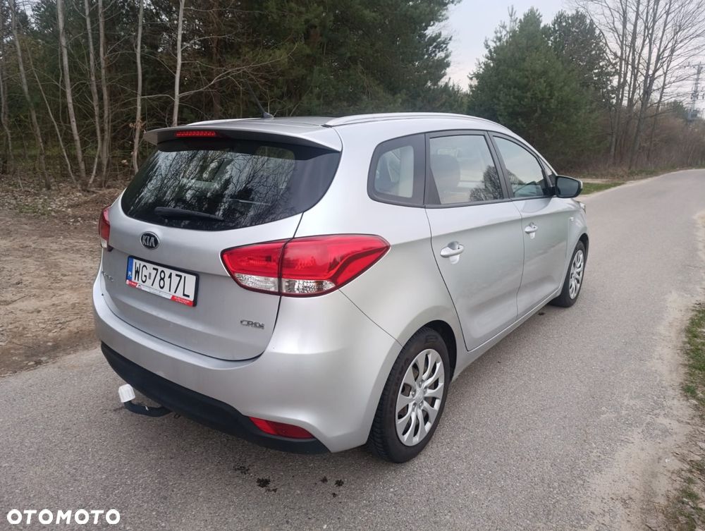 Kia Carens 1.7 CRDi 115 Dream Team Edition - 6
