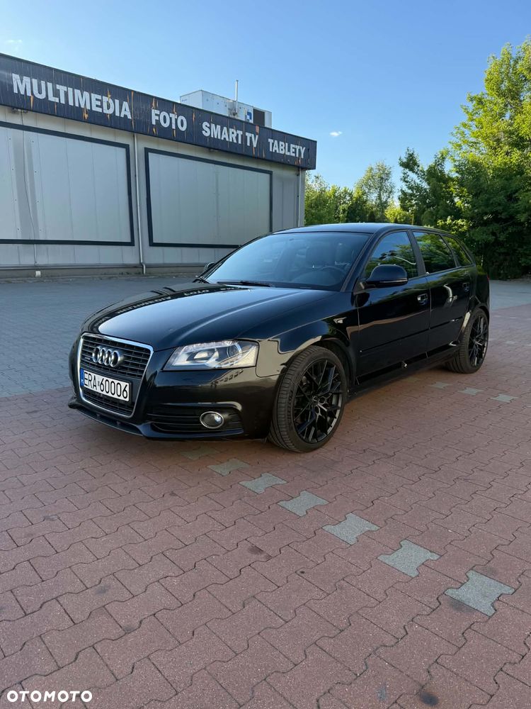 Audi A3 Sportback 2.0 TFSI (DSG) S tronic S line Sportpaket plus - 4