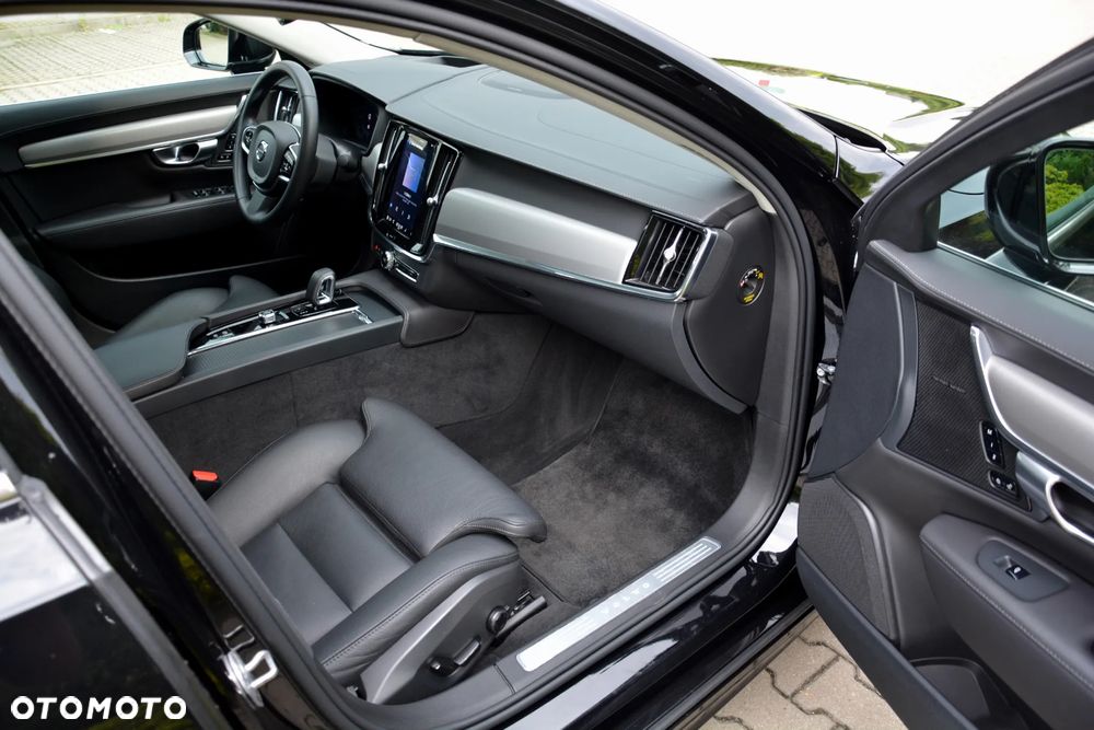 Volvo S90 - 11
