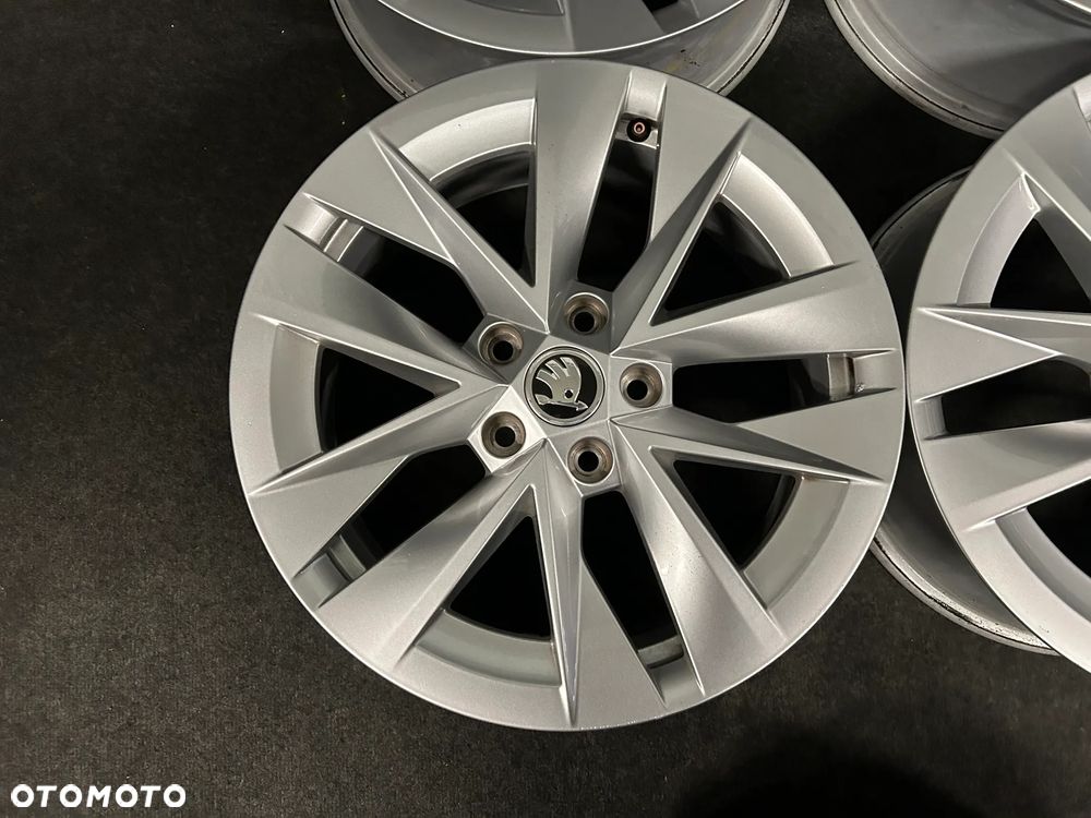 Alufelgi Skoda Octavia IV, III, Karoq, VW Golf 6, 7, Caddy, Touran 17 cali 5x112 4szt. Ładne! - 5