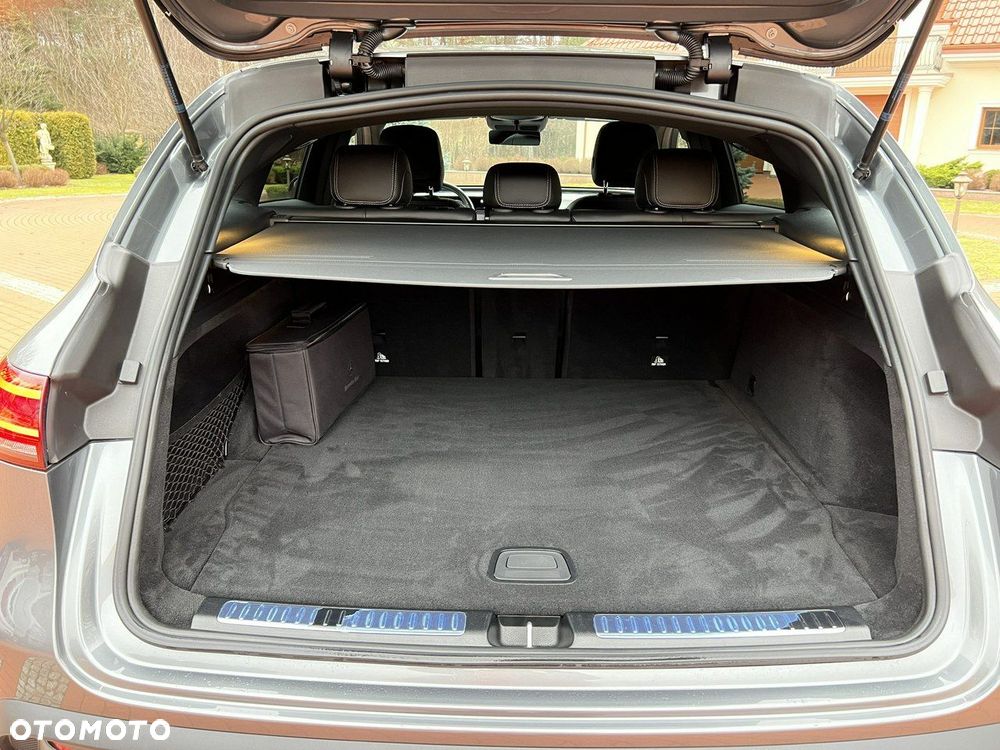 Mercedes-Benz EQC - 36