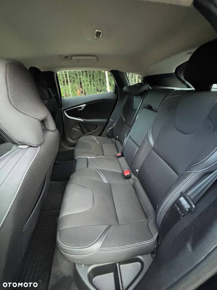 Volvo V40 D3 Geartronic Summum - 31
